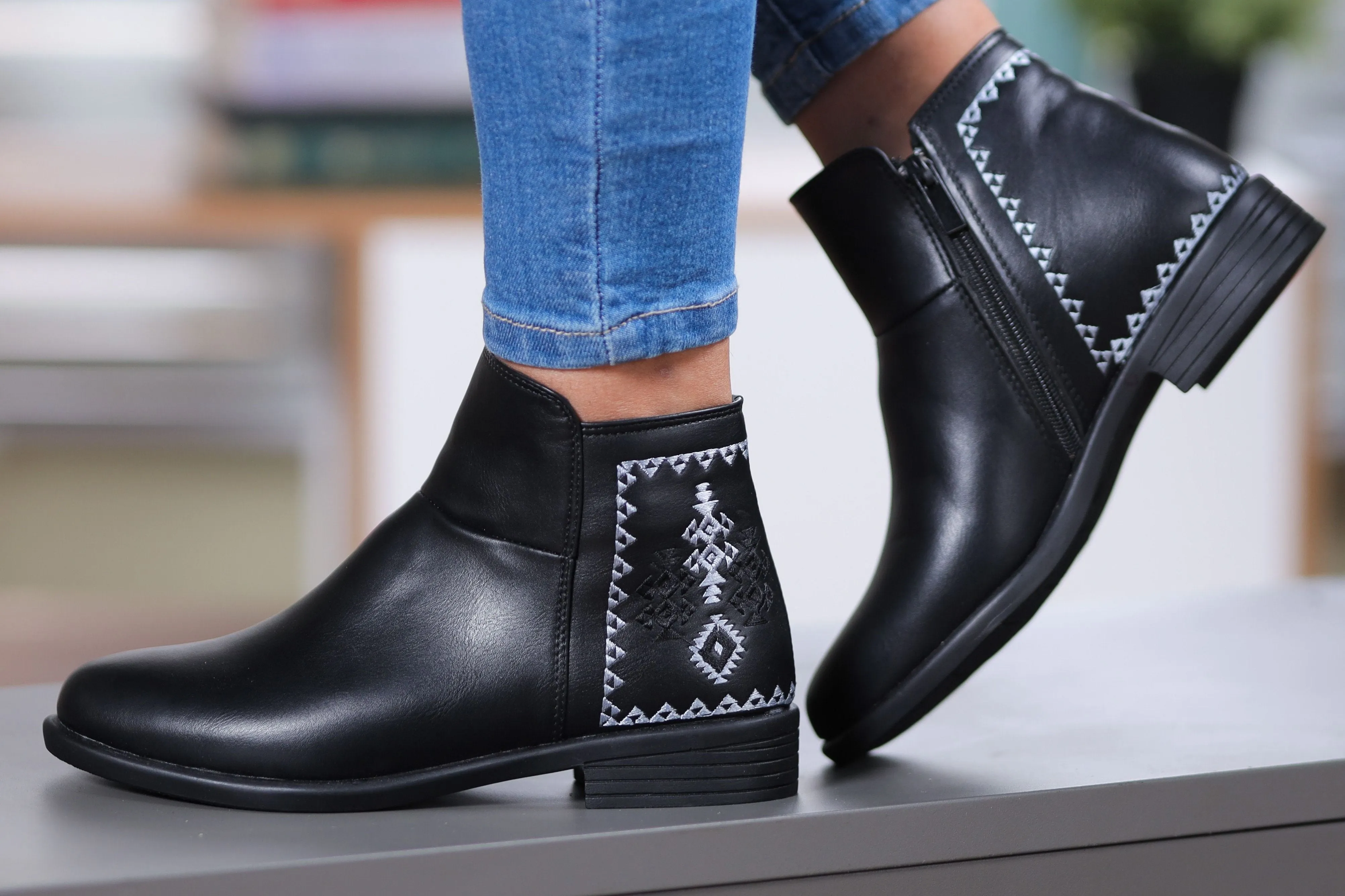 Black Back Embroidered Zipper Ankle Boots
