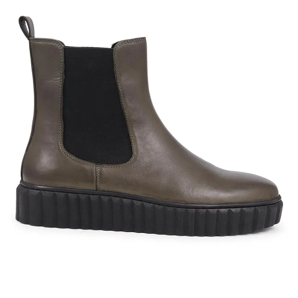Laure Leather Chelsea Boots - LAURE / 326 178