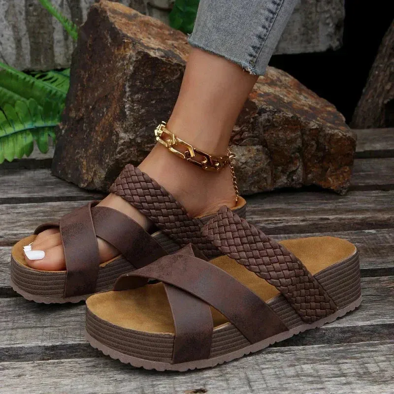 Lavish - Classic Signature Sandals