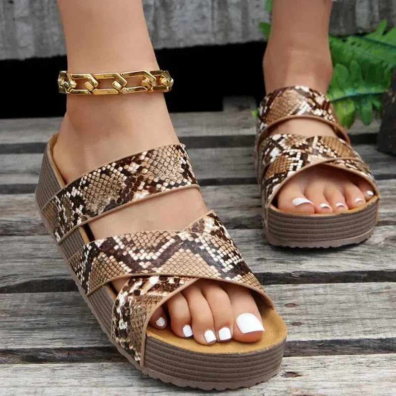 Lavish - Classic Signature Sandals