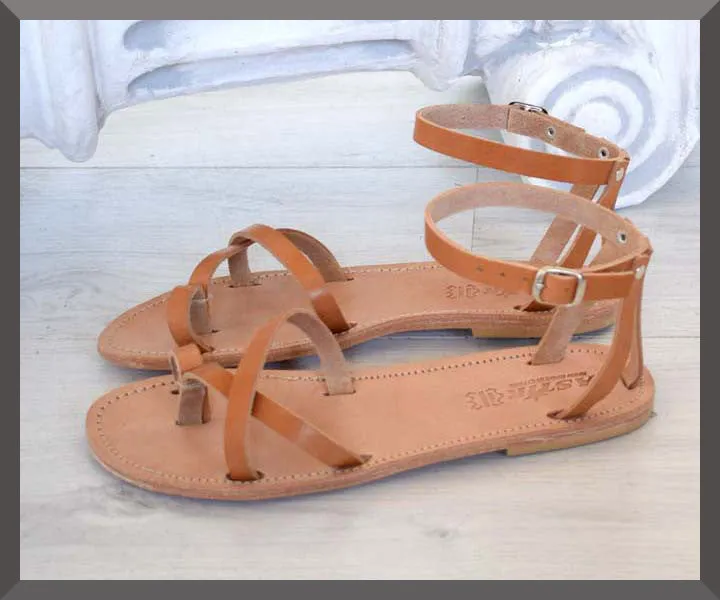 Seirina Women Sandals