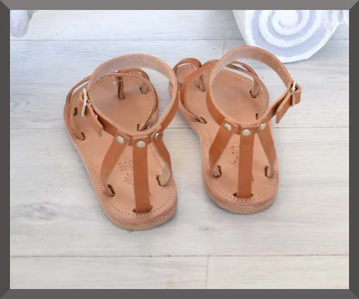 Seirina Women Sandals