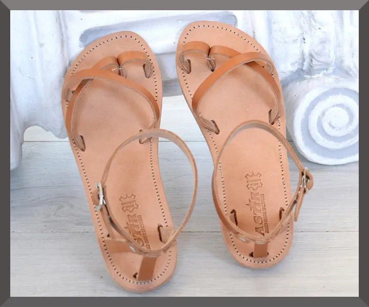 Seirina Women Sandals