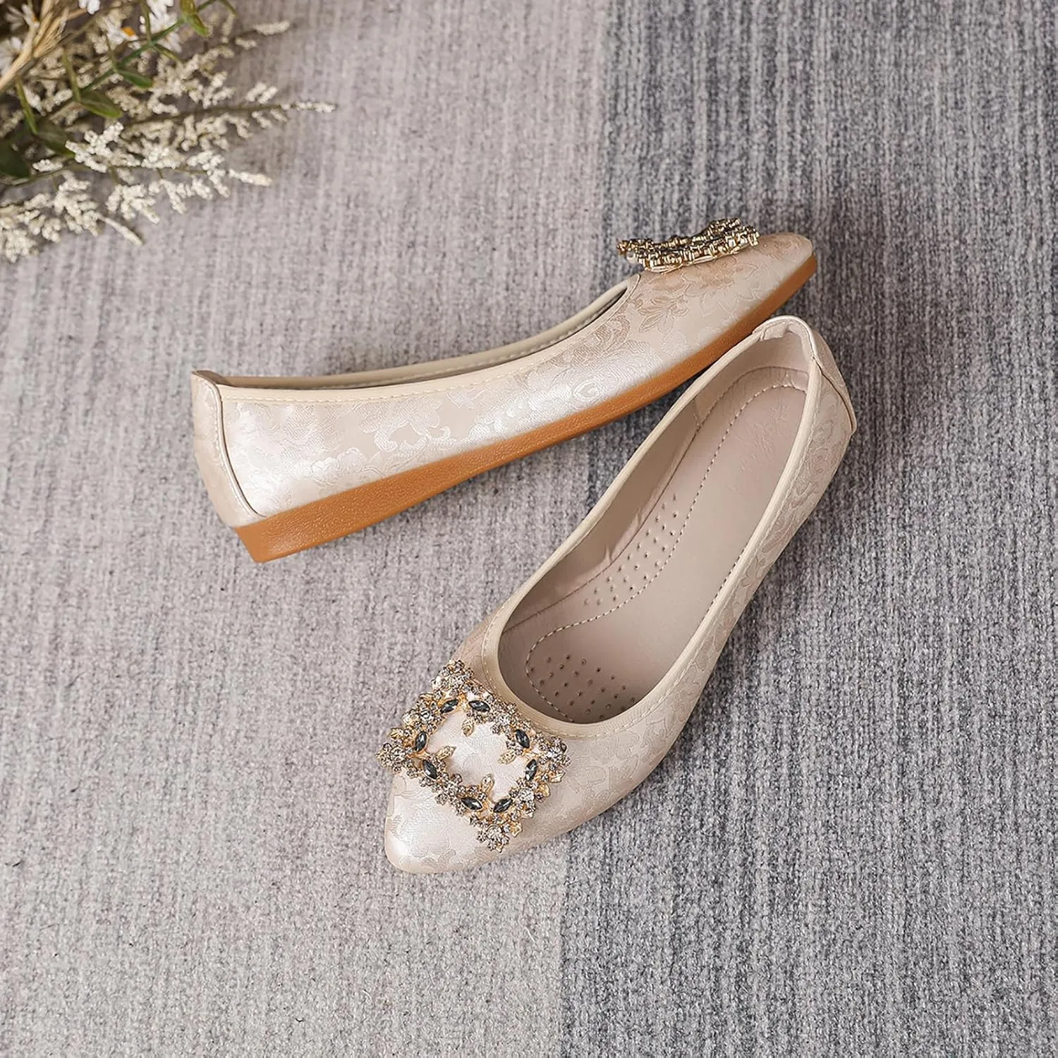 Women's Flats, Foldable Ballet Flats for Women, Sparkly Rhinestone Buckle Pointed Toe Comfort Light Weight Slip-On Dress Shoes